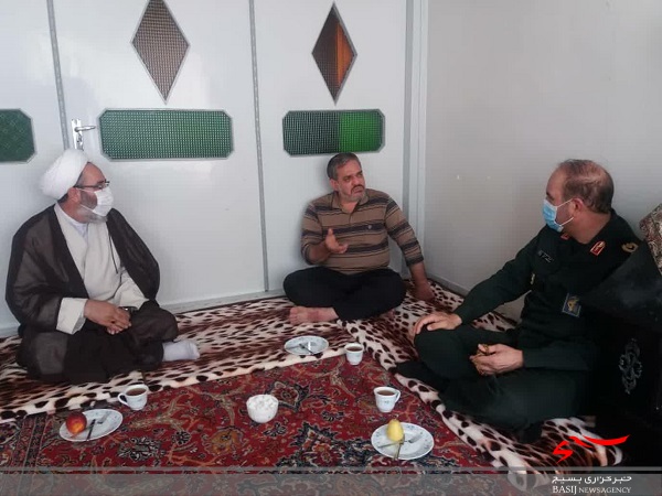 دیدار مسئولان سپاه عاشورا با آزادگان