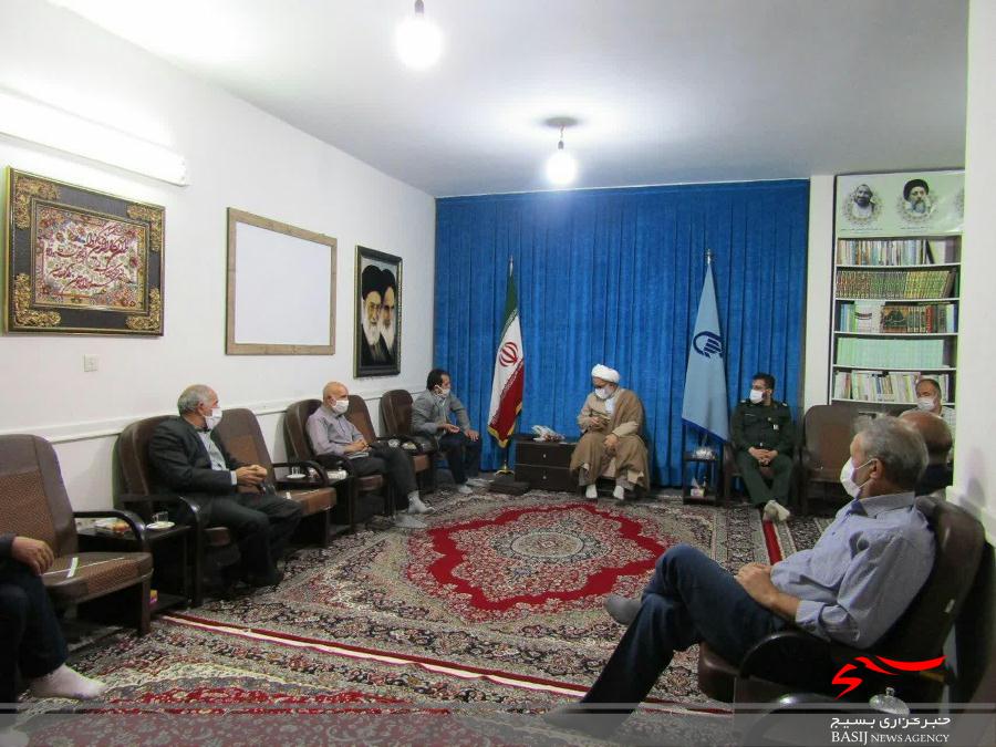 مراسم تجلیل از آزادگان سرافراز شهرستان اشتهارد برگزار شد مراسم تجلیل از آزادگان سرافراز شهرستان اشتهارد برگزار شد