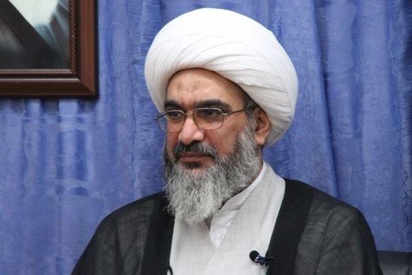 نماز جمعه یک هدیه خداوندی به جامعه ایمانی است نماز جمعه یک هدیه خداوندی به جامعه ایمانی است