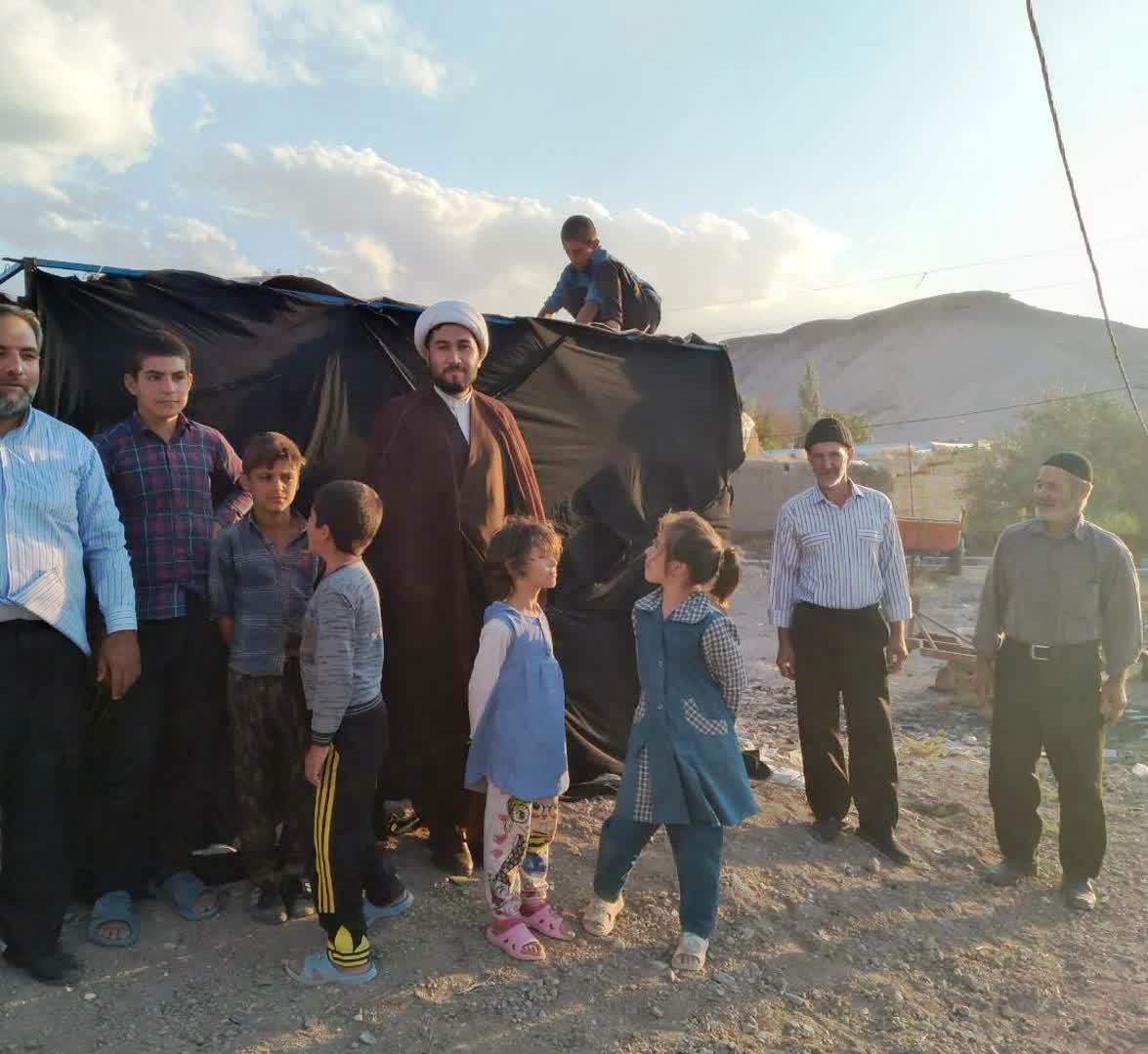 حی علی العزای حسینی؛ برپایی خیمه هایی با رنگ عشق به سالار شهیدان توسط نوجوانان روستاهای زنجان حی علی العزای حسینی؛ برپایی خیمه هایی با رنگ عشق به سالار شهیدان توسط نوجوانان روستاهای زنجان
