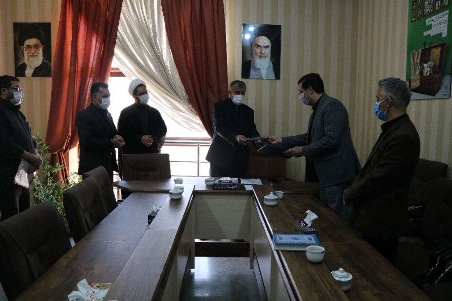 مراسم تودیع و معارفه مسئول کانون بسیج اساتید دانشگاه آزاد اسلامی واحد هشتگرد