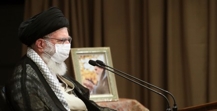 ابعاد فرماندهی بینظیر امام خمینی و دفاع عقلانی، مردمی و سرمایهساز ملت ایران ابعاد فرماندهی بینظیر امام خمینی و دفاع عقلانی، مردمی و سرمایهساز ملت ایران