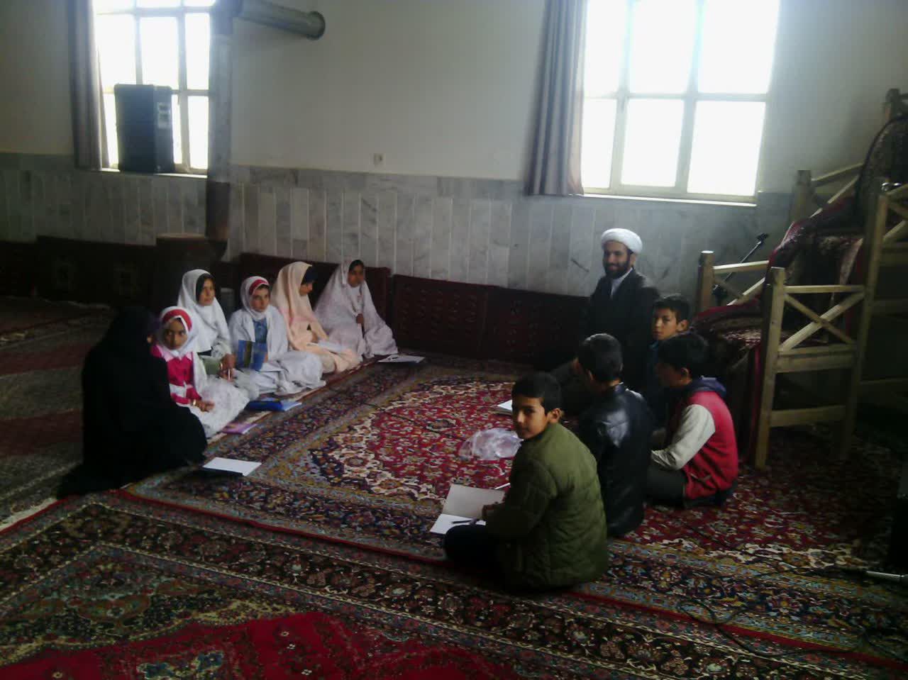 روحانیون مستقر در روستاهای تحت پوشش قرارگاه پیشرفت وآبادانی نقش مهمی در پیشبرد اهداف فرهنگی دارند