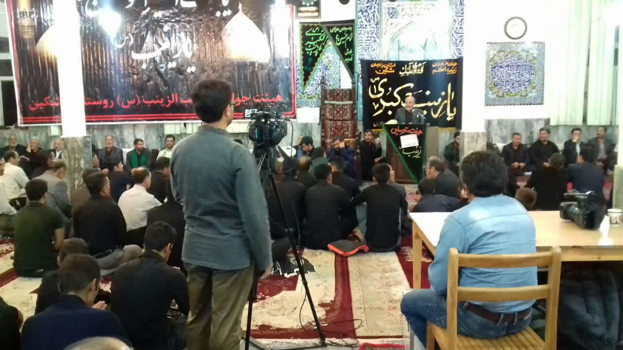 روحانیون مستقر در روستاهای تحت پوشش قرارگاه پیشرفت وآبادانی نقش مهمی در پیشبرد اهداف فرهنگی دارند