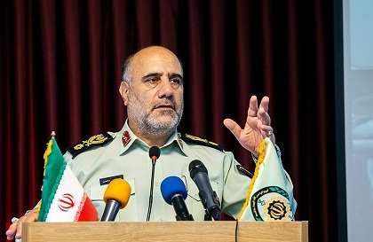 بازدید سردار یزدی و رئیس پلیس از محله شوش