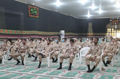 نشست صمیمی فرمانده لشکر 27 با پایوران وظیفه