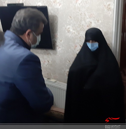 دیدار استاندار مازندران با خانواده شهید خان طومان دیدار استاندار مازندران با خانواده شهید خان طومان