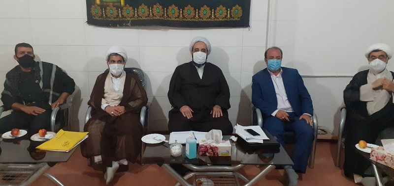 دیدار با امام جمعه هندودر و خانواده شهدا و گلباران قبور شهدای هندودر
