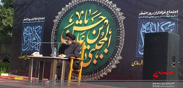 نقش رهبری در خنثی کردن توطئه اقتصادی دشمن نقش رهبری در خنثی کردن توطئه اقتصادی دشمن