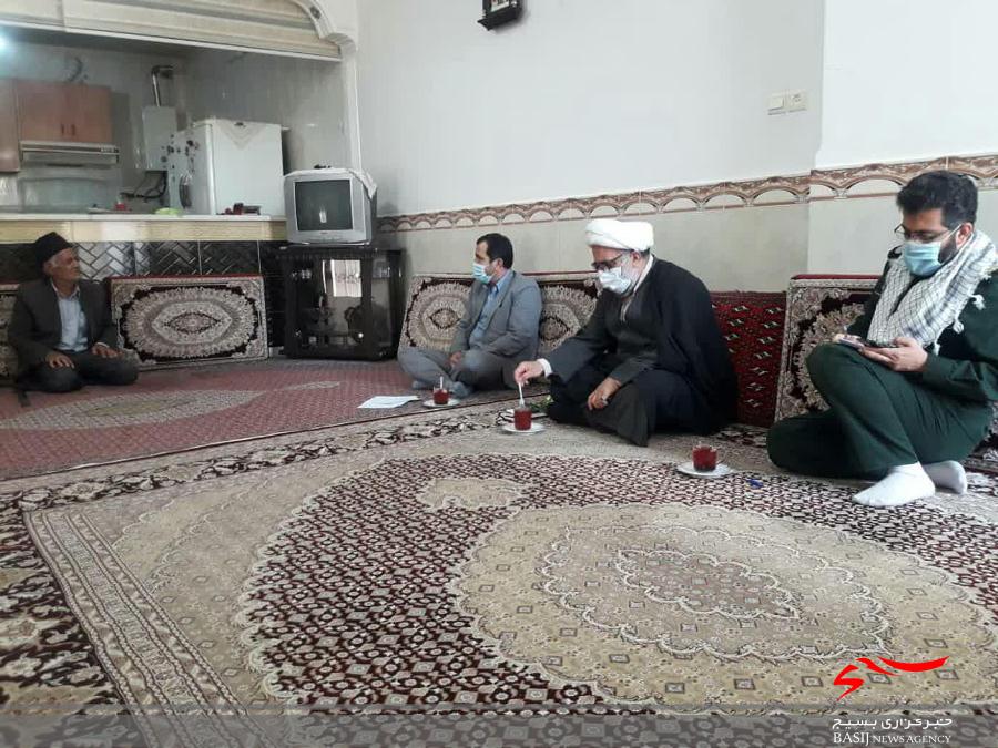 دیدار و تجلیل از خانواده شهدا به مناسبت هفته دفاع مقدس در شهرستان اشتهارد دیدار و تجلیل از خانواده شهدا به مناسبت هفته دفاع مقدس در شهرستان اشتهارد