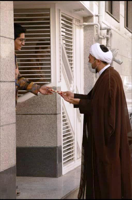 غافلگیری دانش آموزان زنجانی با اقدام متفاوت امام جماعت مسجد داود قلی زنجان غافلگیری دانش آموزان زنجانی با اقدام متفاوت امام جماعت مسجد داود قلی زنجان