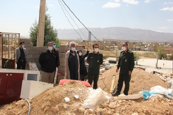 سرکشی از منازل محروم در شمال غرب شیراز سرکشی از منازل محروم در شمال غرب شیراز