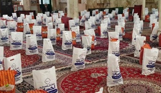 اجرای رزمایش نهضت مومنانه با توزیع ۱۵۰۰ بسته کمک های معیشتی در بوئین زهرا اجرای رزمایش نهضت مومنانه با توزیع ۱۵۰۰ بسته کمک های معیشتی در بوئین زهرا