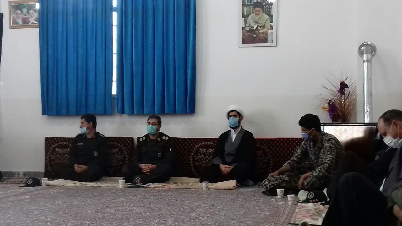 دشمن از تفکر بسیجی مردم ایران هراس دارد دشمن از تفکر بسیجی مردم ایران هراس دارد