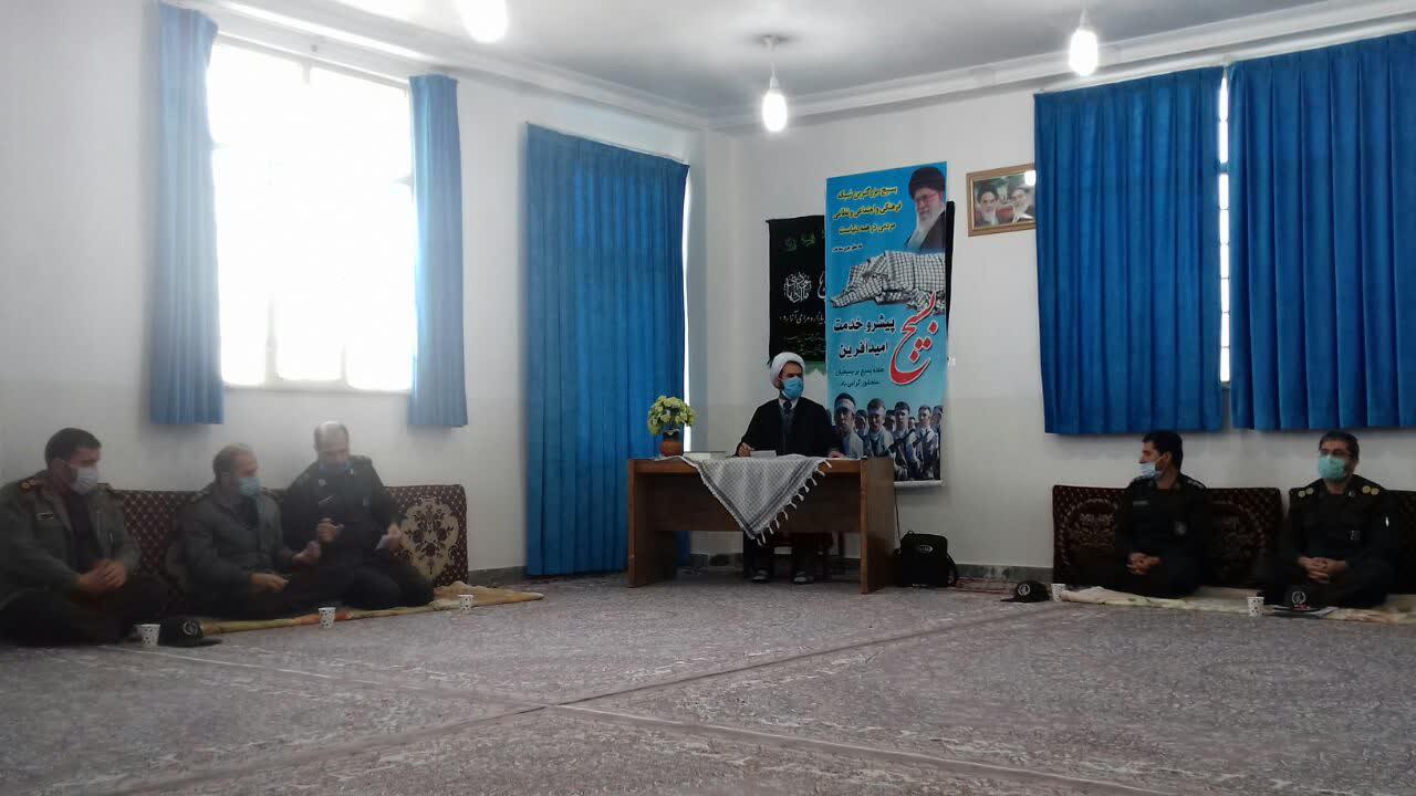 دشمن از تفکر بسیجی مردم ایران هراس دارد دشمن از تفکر بسیجی مردم ایران هراس دارد