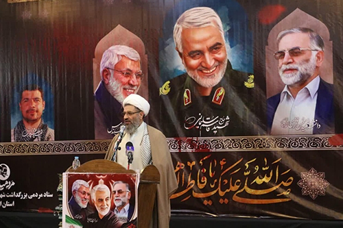 ایستادگی در مقابل استکبار جهانی به برکت وجود سلیمانیها ایستادگی در مقابل استکبار جهانی به برکت وجود سلیمانیها
