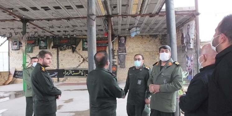 دیدار فرمانده سپاه فتح با خانواده شهید «کشاورز» در گچساران دیدار فرمانده سپاه فتح با خانواده شهید «کشاورز» در گچساران