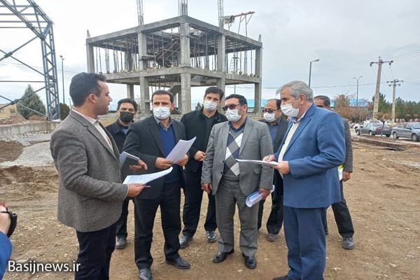 بازدید معاون هماهنگی امور اقتصادی استاندار همدان از واحد&zwnj;های تولیدی به شهرستان نهاوند
