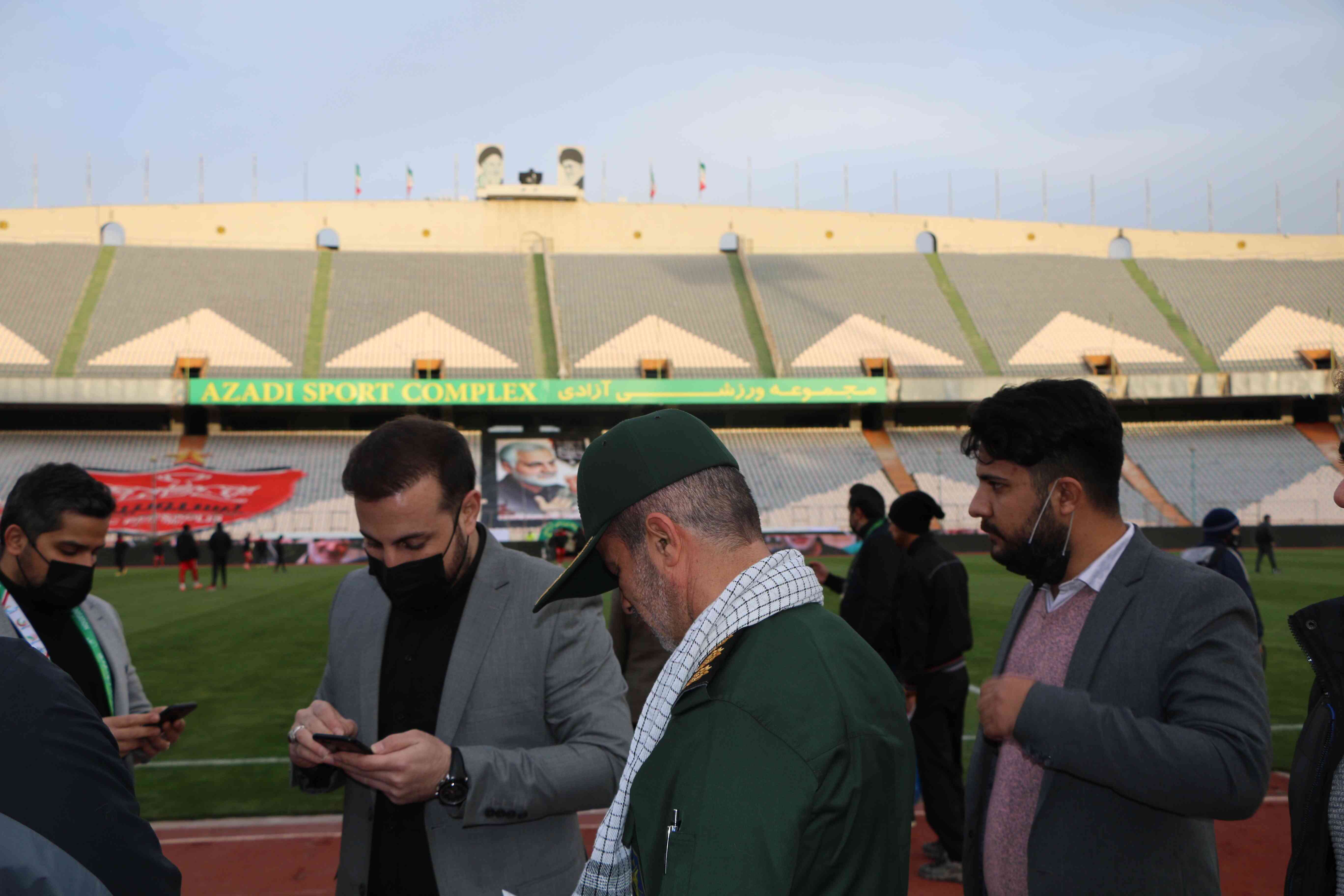 حضور رئیس سازمان ورزش بسیج در مراسم یادبود سردار شهید حاج قاسم سلیمانی در ورزشگاه آزادی