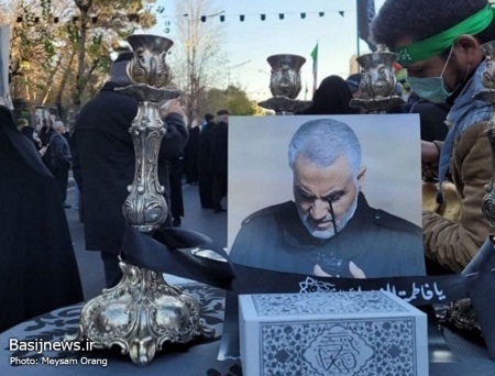مراسم تشییع پیکر ۱۵۰ شهید گمنام از دانشگاه تهران