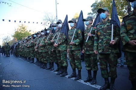 مراسم تشییع پیکر ۱۵۰ شهید گمنام از دانشگاه تهران