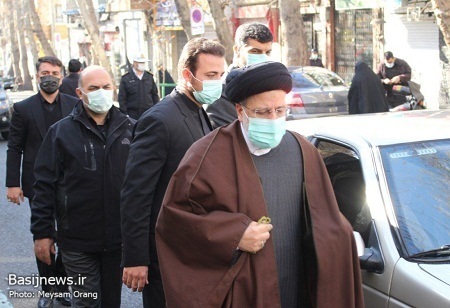 مراسم تشییع پیکر ۱۵۰ شهید گمنام از دانشگاه تهران