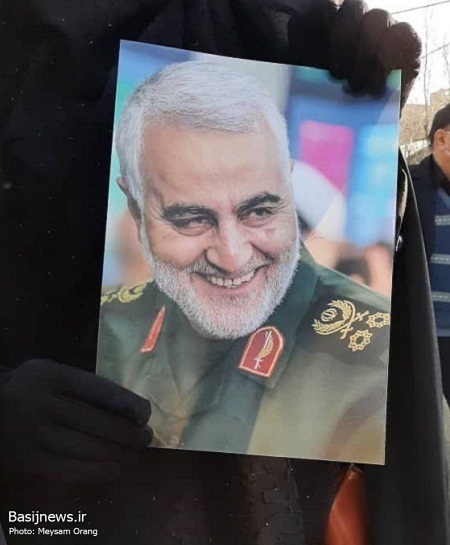پیکر مطهر شهید مجید مسگر طهرانی در تهرانپارس تشییع شد
