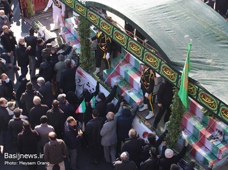 مراسم تشییع پیکر ۱۵۰ شهید گمنام از دانشگاه تهران