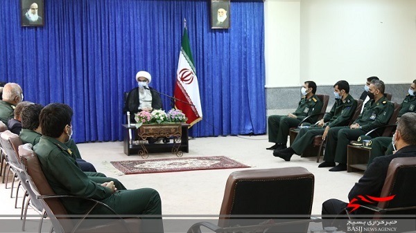 دیدار کارکنان یگان حفاظت هواپیمایی فرودگاههای استان با نماینده ولی فقیه در بوشهر/ تکریم مردم در دستور کار سپاه هواپیمایی قرار دارد دیدار کارکنان یگان حفاظت هواپیمایی فرودگاههای استان با نماینده ولی فقیه در بوشهر/ تکریم مردم در دستور کار سپاه هواپیمایی قرار دارد