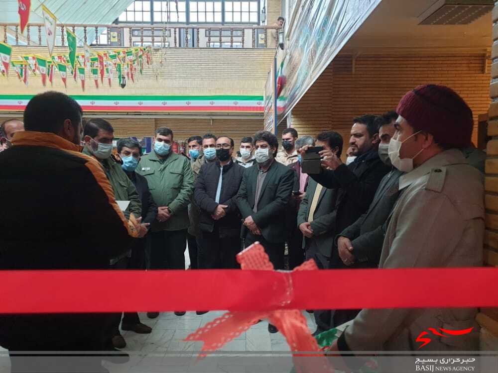 افتتاح نمایشگاه آثار برگزیده جشنواره بلوط در یاسوج افتتاح نمایشگاه آثار برگزیده جشنواره بلوط در یاسوج