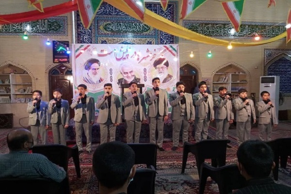 جشن انقلاب در مسجد خاتم الانبیاء (ص) شهرستان کازرون برگزار شد