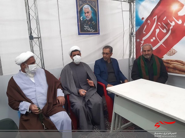بازدید معاون استاندار و مدیرکل بنیاد شهید قم از پایگاه بسیج گلزار شهدا+ تصاویر بازدید معاون استاندار و مدیرکل بنیاد شهید قم از پایگاه بسیج گلزار شهدا+ تصاویر