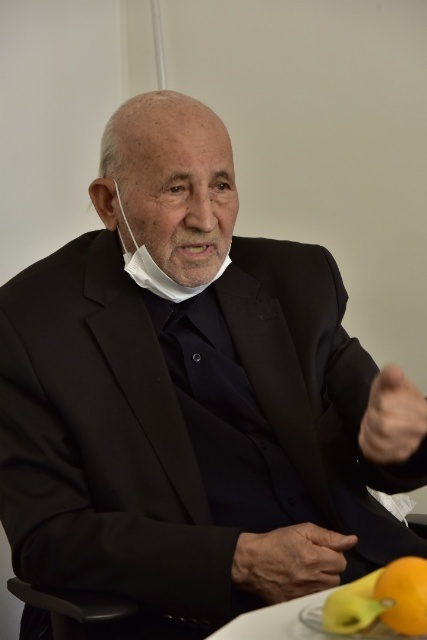 پیشنهاد رئیس مجمع خیرین، به آموزش و پرورش؛ «ترویج امر خیر، در کُتب درسی دانش آموزان قرار گیرد» پیشنهاد رئیس مجمع خیرین، به آموزش و پرورش؛ «ترویج امر خیر، در کُتب درسی دانش آموزان قرار گیرد»