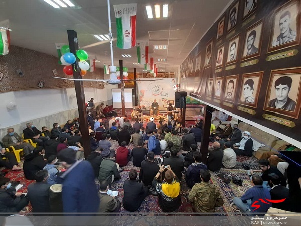 برگزاری مراسم جشن پیروزی انقلاب از سوی پایگاه بسیج شهید غلامپور برگزاری مراسم جشن پیروزی انقلاب از سوی پایگاه بسیج شهید غلامپور