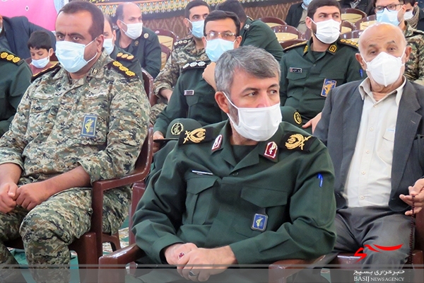 دشمن از طریق فضای مجازی به افتخارهای انقلاب هجمه آورده&zwnj;است