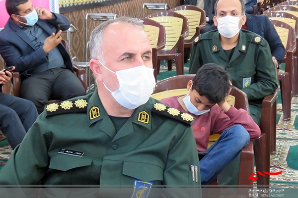 دشمن از طریق فضای مجازی به افتخارهای انقلاب هجمه آورده&zwnj;است