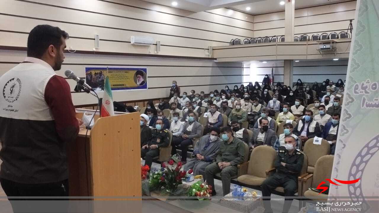 جهادگران بسیجی میدان داران اصلی خدمت به مردم هستند