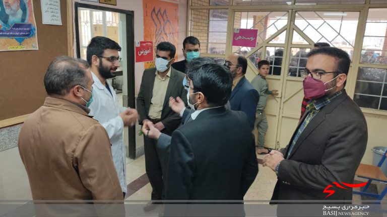 خدمات رسانی رایگان گروه جهادی پزشکی در بخش سپیدار بویراحمد خدمات رسانی رایگان گروه جهادی پزشکی در بخش سپیدار بویراحمد