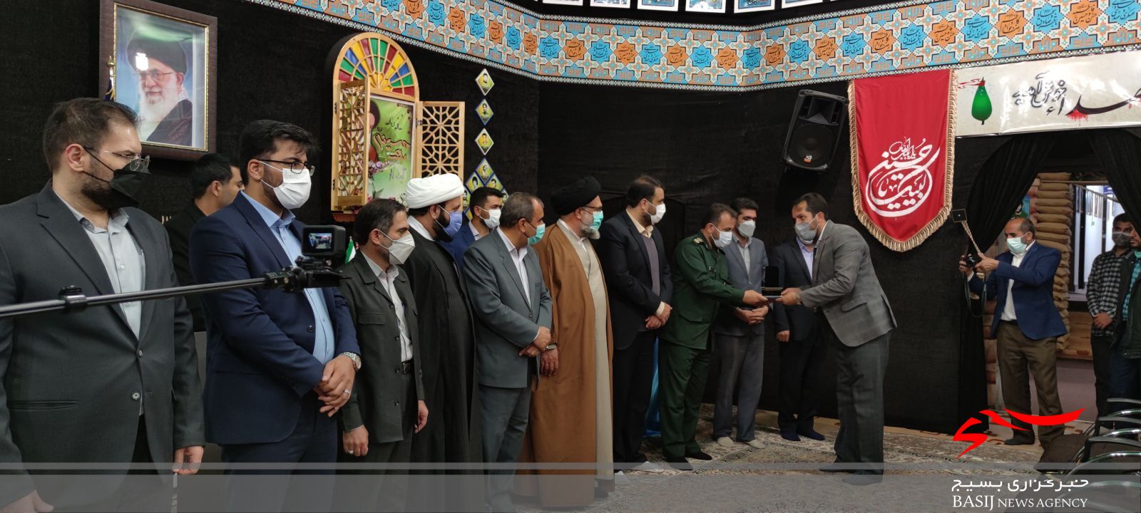 آیین تجلیل از فعالین احسان و نیکوکاری در کهگیلویه و بویراحمد ( + تصاویر ) آیین تجلیل از فعالین احسان و نیکوکاری در کهگیلویه و بویراحمد ( + تصاویر )