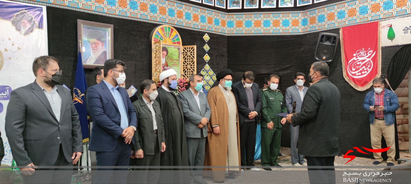 آیین تجلیل از فعالین احسان و نیکوکاری در کهگیلویه و بویراحمد ( + تصاویر ) آیین تجلیل از فعالین احسان و نیکوکاری در کهگیلویه و بویراحمد ( + تصاویر )
