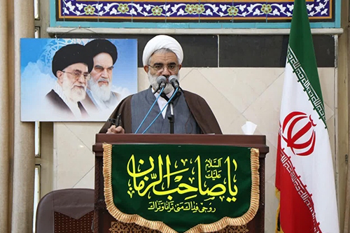 زیست مومنانه و حیات توحیدی، مبتنی بر مبارزه با نفس است زیست مومنانه و حیات توحیدی، مبتنی بر مبارزه با نفس است