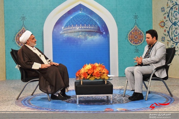 تجلیل از برگزیدگان مسابقه&zwnj;ی قرآنی ترنم وحی استان بوشهر