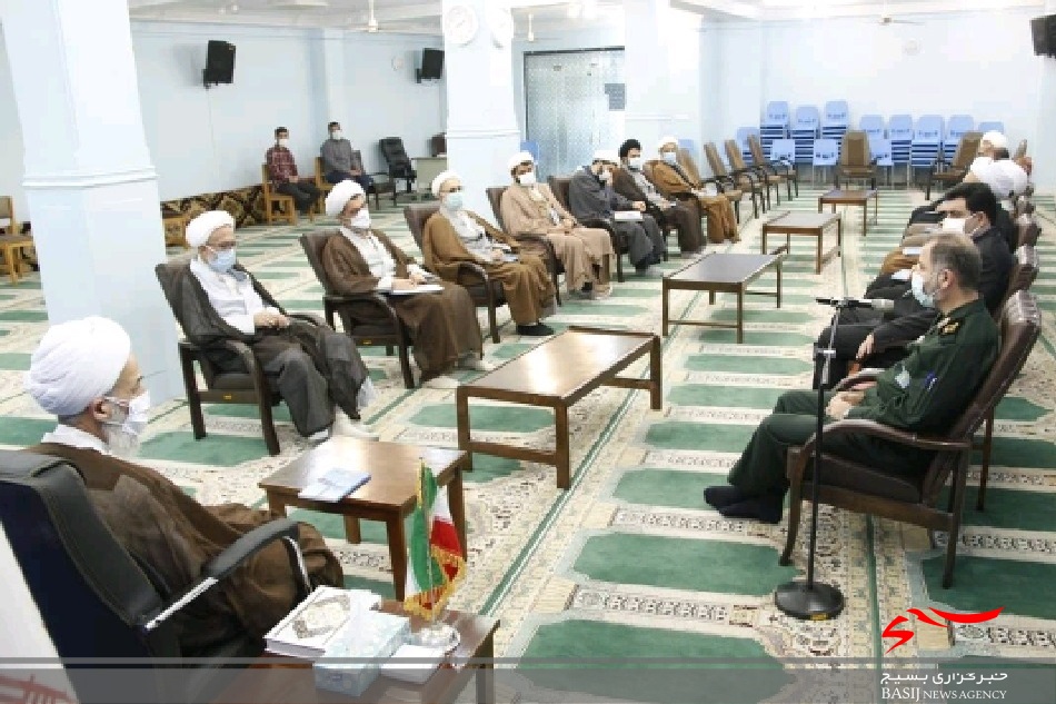 گرم کردن تنور انتخابات یک عبادت بزرگ است گرم کردن تنور انتخابات یک عبادت بزرگ است
