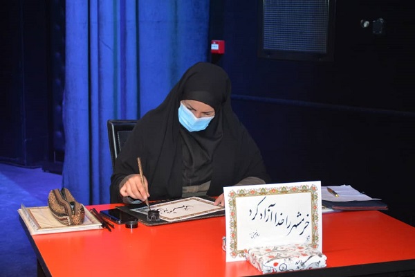 اختتامیه حشنواره شعر خرمشهر در شهرک گلستان شیراز اختتامیه حشنواره شعر خرمشهر در شهرک گلستان شیراز