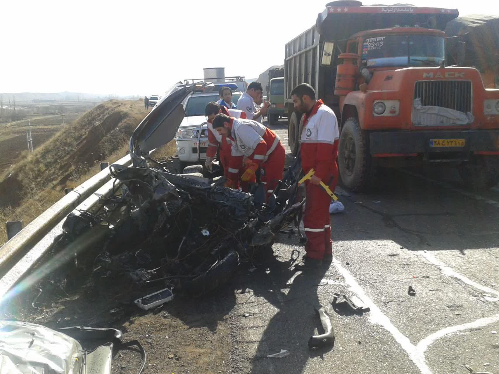 امدادرسانی هلال احمر زنجان برای 515 حادثه دیده در استان امدادرسانی هلال احمر زنجان برای 515 حادثه دیده در استان