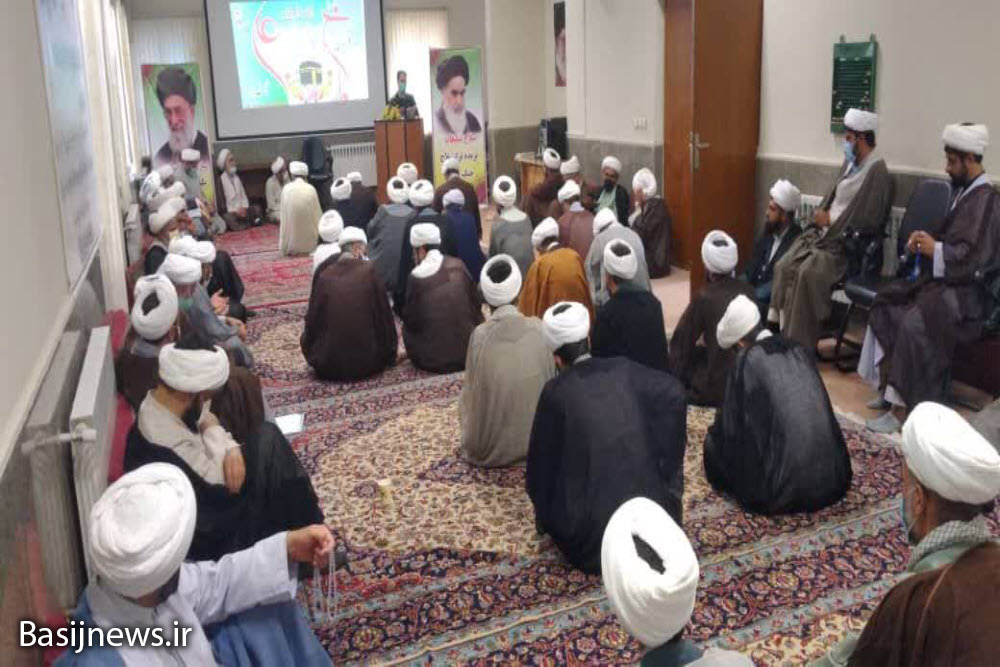 تشکیل قرارگاه امام کاظم (ع) با محوریت خانواده در نهاوند تشکیل قرارگاه امام کاظم (ع) با محوریت خانواده در نهاوند