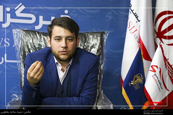 گـــروه&zwnj;های جهادی بســــیج رزمنـــــدگان جبــــهه مبارزه با فقر و محرومــــیت هستند