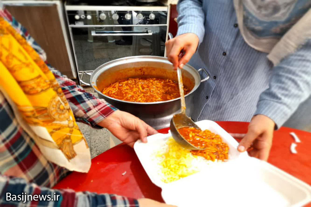 توزیع ۹۰۰۰ پرس غذای گرم به&zwnj;همت پایگاه&zwnj;های حضرت خدیجه (س) همدان