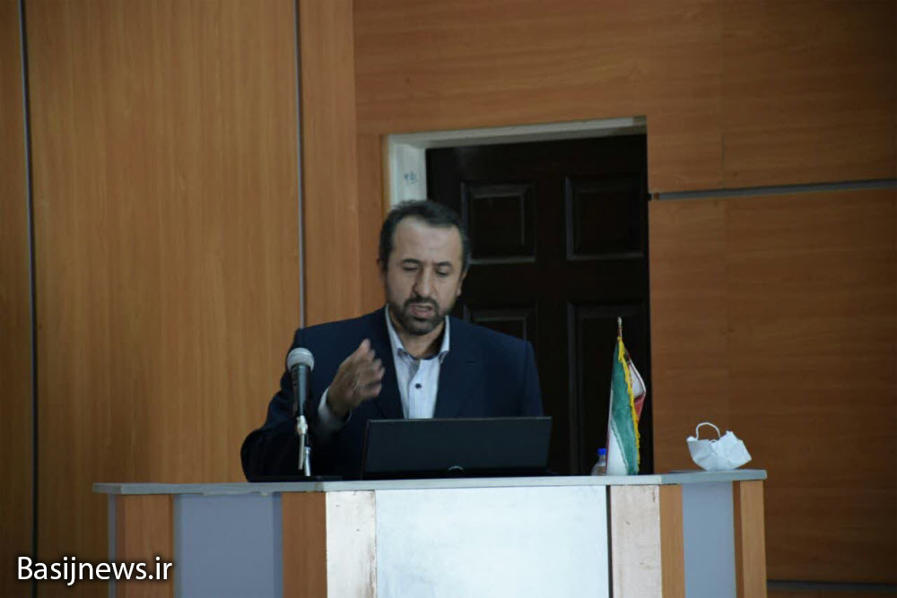 وجود ۴ هزار چاه غیر مجاز در همدان/۹۲ درصد آب کشور در بخش کشاورزی مصرف میشود وجود ۴ هزار چاه غیر مجاز در همدان/۹۲ درصد آب کشور در بخش کشاورزی مصرف میشود