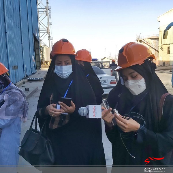 توقف اتوبوس مطالبه گری در کارخانه فولاد بردسیر توقف اتوبوس مطالبه گری در کارخانه فولاد بردسیر